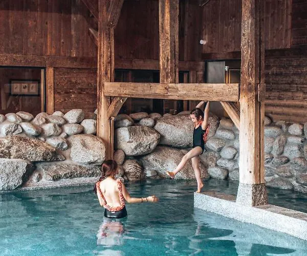 Du Skieur, Avec Services, Collection Des Fermes