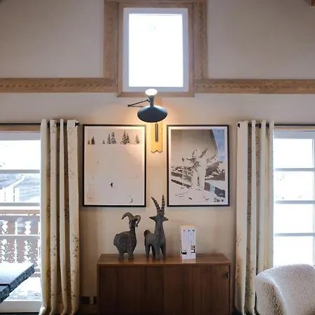 Du Skieur, Avec Services, Collection Des Fermes Megève