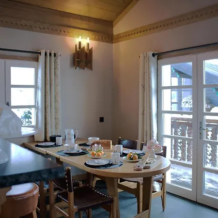 Du Skieur, Avec Services, Collection Des Fermes *