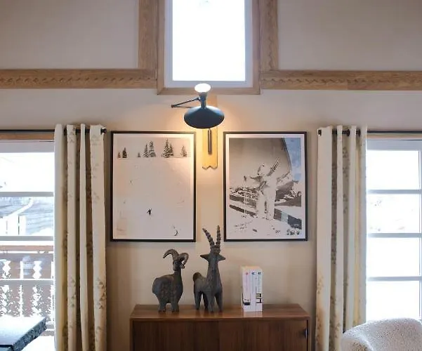 Du Skieur, Avec Services, Collection Des Fermes Megève