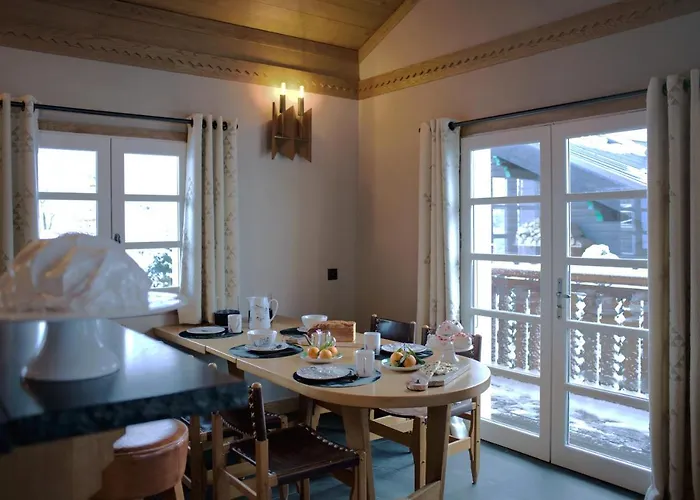 Du Skieur, Avec Services, Collection Des Fermes *